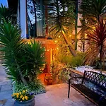 Art-villa Merkel - 28 Pers - 11 Chambr - 10 Wc - Piscine Villa *