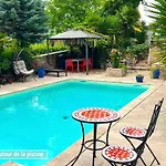 Art-villa Merkel - 28 Pers - 11 Chambr - 10 Wc - Piscine Anglet
