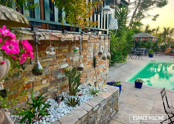 Art-villa Merkel - 28 Pers - 11 Chambr - 10 Wc - Piscine Villa